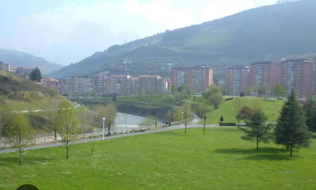 Bonito Apartamento En Zamakola Bilbao Esterno foto